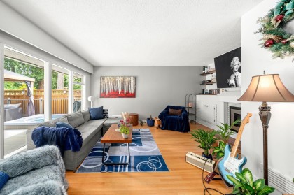 Photo 4 at 1120 Wellington Drive, Lynn Valley, North Vancouver