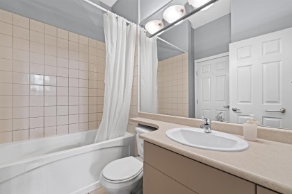 Photo 16 at 102 - 2102 W 38th Avenue, Kerrisdale, Vancouver West