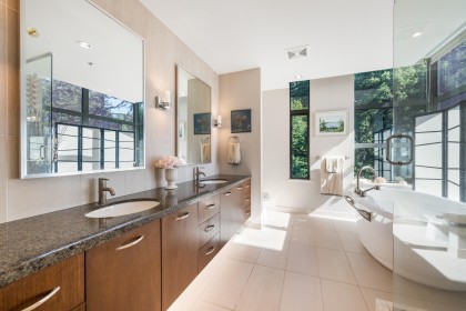Photo 25 at 1201 - 3355 Cypress Place, Cypress Park Estates, West Vancouver