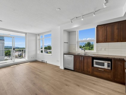 Photo 8 at 710 - 2228 W Broadway, Vancouver West