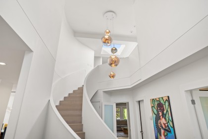 Photo 3 at 2385 W 49th Avenue, Kerrisdale, Vancouver West