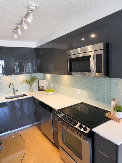 Photo 5 at 702 - 1325 Rolston Street, Downtown VW, Vancouver West
