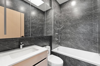 Photo 5 at 1510 W 61st Avenue, South Granville, Vancouver West