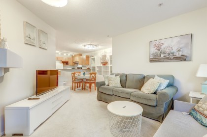 Photo 4 at 208 - 1150 E 29th Street, Lynn Valley, North Vancouver