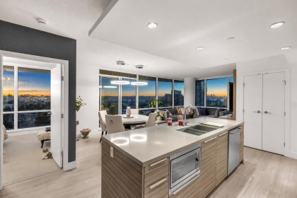 Photo 4 at 1607 - 1550 Fern Street, Lynnmour, North Vancouver
