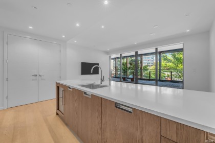 Photo 17 at 214 - 1355 Bellevue Avenue, Ambleside, West Vancouver