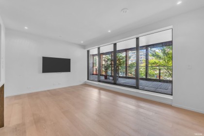 Photo 9 at 214 - 1355 Bellevue Avenue, Ambleside, West Vancouver