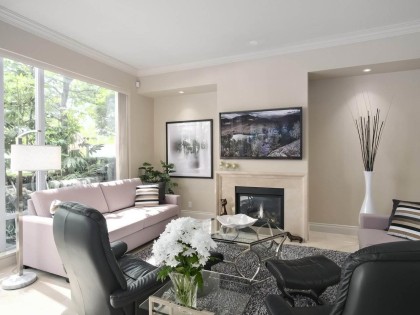 Photo 4 at 410 Beach Crescent, Yaletown, Vancouver West