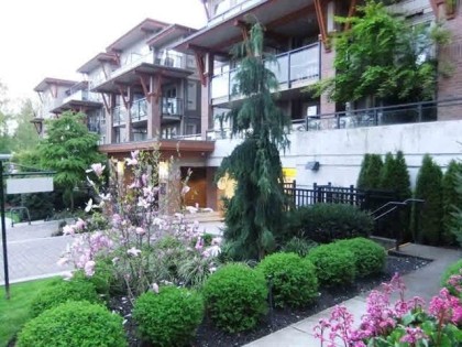 Photo 1 at 332 - 1633 Mackay Avenue, Pemberton NV, North Vancouver