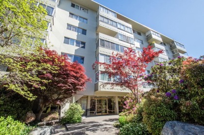 Photo 35 at 108 - 1425 Esquimalt Avenue, Ambleside, West Vancouver