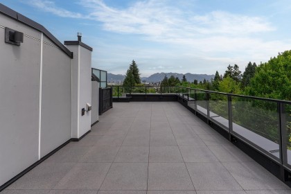 Photo 23 at 18 - 520 W 28th Avenue, Vancouver West