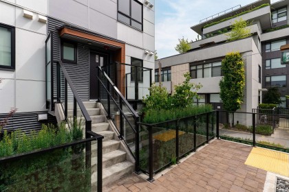 Photo 2 at 18 - 520 W 28th Avenue, Vancouver West