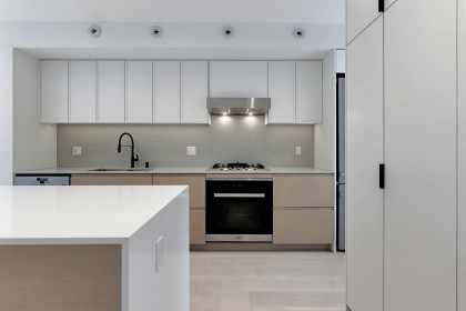 Photo 3 at 18 - 520 W 28th Avenue, Vancouver West
