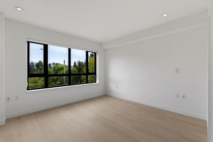 Photo 14 at 18 - 520 W 28th Avenue, Vancouver West