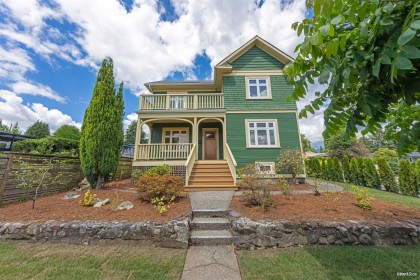 Photo 2 at 848 E 6th Street, Queensbury, North Vancouver