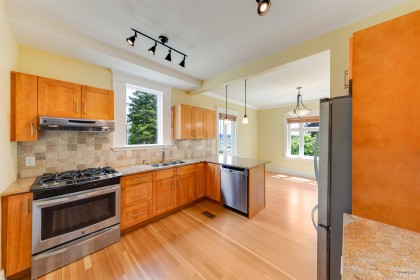 Photo 14 at 848 E 6th Street, Queensbury, North Vancouver