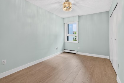 Photo 22 at 206 - 1340 Duchess Avenue, Ambleside, West Vancouver