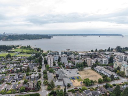 Photo 36 at 206 - 1340 Duchess Avenue, Ambleside, West Vancouver