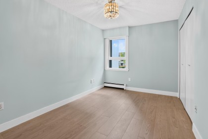 Photo 24 at 206 - 1340 Duchess Avenue, Ambleside, West Vancouver