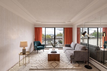Photo 3 at 305 - 2080 Maple Street, Kitsilano, Vancouver West
