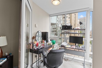 Photo 2 at 708 - 833 Seymour Street, Downtown VW, Vancouver West