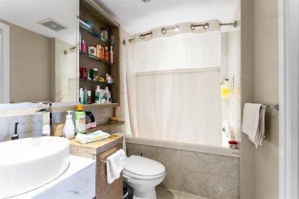 Photo 4 at 708 - 833 Seymour Street, Downtown VW, Vancouver West
