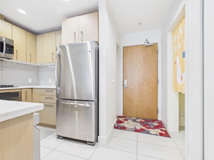 Photo 5 at 303 - 5981 Gray Avenue, University VW, Vancouver West