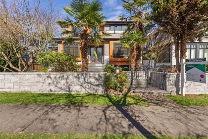 Photo 2 at 1041 W 58th Avenue, South Granville, Vancouver West