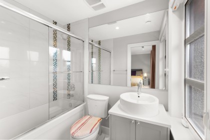 Photo 26 at 1041 W 58th Avenue, South Granville, Vancouver West