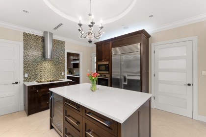 Photo 10 at 1041 W 58th Avenue, South Granville, Vancouver West