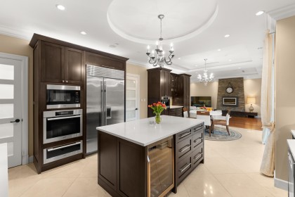 Photo 4 at 1041 W 58th Avenue, South Granville, Vancouver West