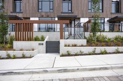 Photo 1 at 208 - 3963 Uplands, Cypress Park Estates, West Vancouver