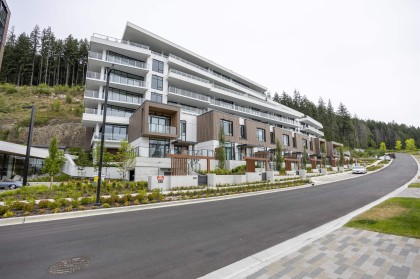 Photo 8 at 208 - 3963 Uplands, Cypress Park Estates, West Vancouver