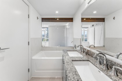 Photo 12 at 503 - 89 W 2nd Avenue, False Creek, Vancouver West