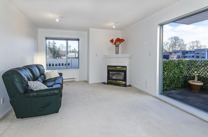Photo 3 at 206 - 1085 W 17th Street, Pemberton NV, North Vancouver