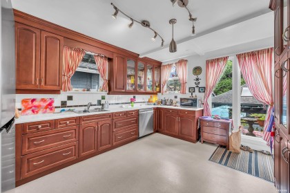 Photo 12 at 3174 W 10th Avenue, Kitsilano, Vancouver West