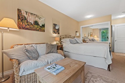 Photo 10 at 302 - 588 16th Street, Ambleside, West Vancouver