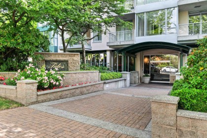 Photo 31 at 302 - 588 16th Street, Ambleside, West Vancouver