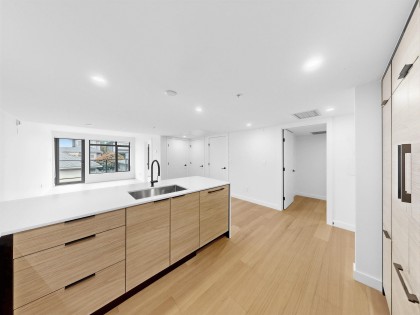Photo 17 at 202 - 6485 Manitoba Street, Oakridge VW, Vancouver West