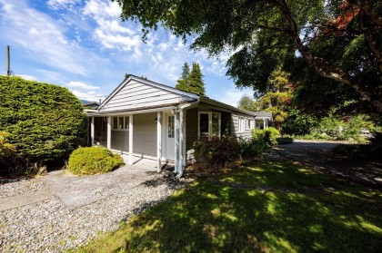 Photo 2 at 1140 Pinewood Crescent, Norgate, North Vancouver