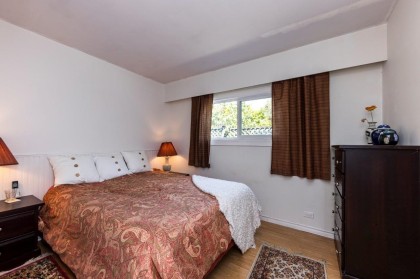 Photo 17 at 1140 Pinewood Crescent, Norgate, North Vancouver