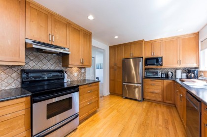 Photo 12 at 1140 Pinewood Crescent, Norgate, North Vancouver