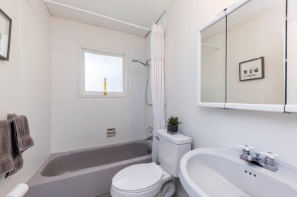 Photo 19 at 1140 Pinewood Crescent, Norgate, North Vancouver