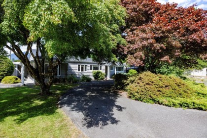 Photo 4 at 1140 Pinewood Crescent, Norgate, North Vancouver