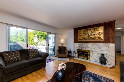 Photo 8 at 1140 Pinewood Crescent, Norgate, North Vancouver