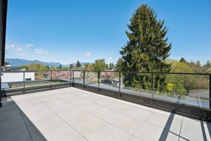 Photo 9 at 211 - 90 King Edward Avenue, Cambie, Vancouver West