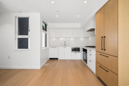 Photo 4 at 211 - 90 King Edward Avenue, Cambie, Vancouver West