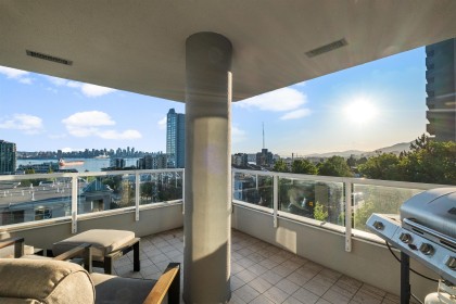 Photo 3 at 603 - 408 Lonsdale Avenue, Lower Lonsdale, North Vancouver
