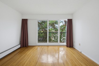 Photo 7 at 301 - 2125 W 2nd Avenue, Kitsilano, Vancouver West