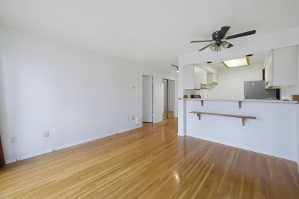 Photo 5 at 301 - 2125 W 2nd Avenue, Kitsilano, Vancouver West